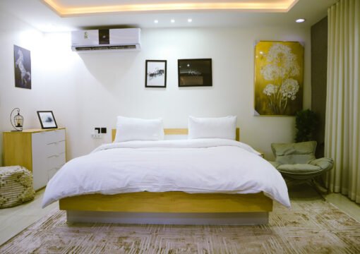 Apartment 401