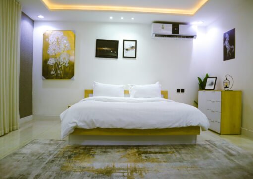 Apartment 404