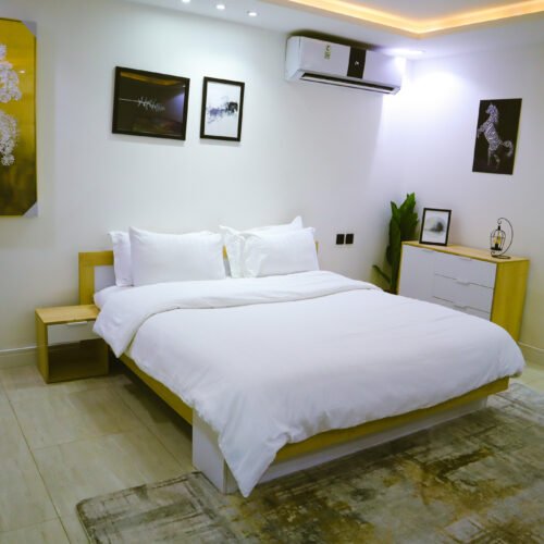 Apartment 404