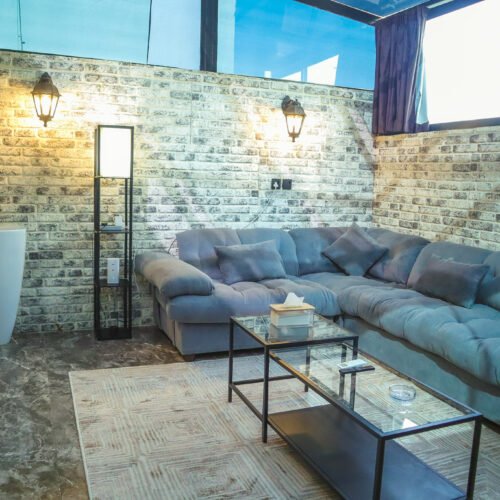 Apartment 404