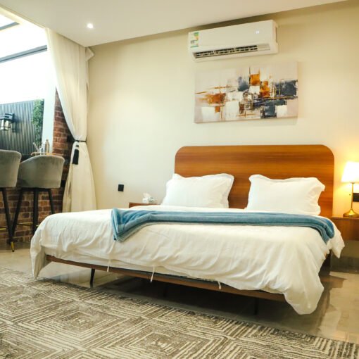 Apartment 60