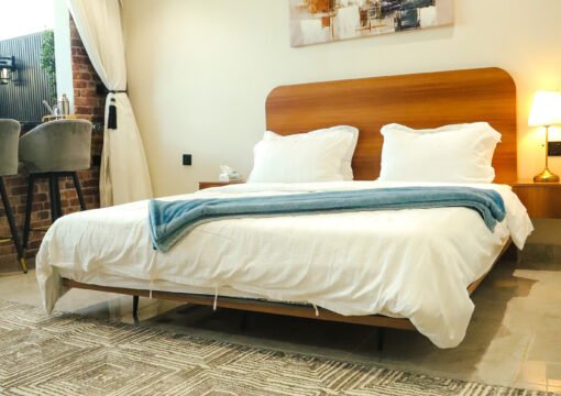 Apartment 60