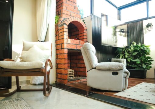 Apartment 60