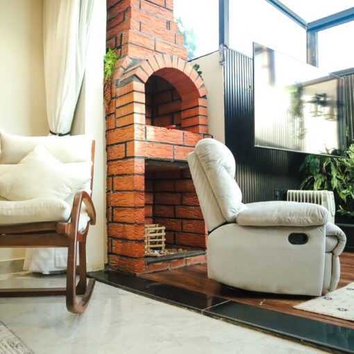Apartment 60