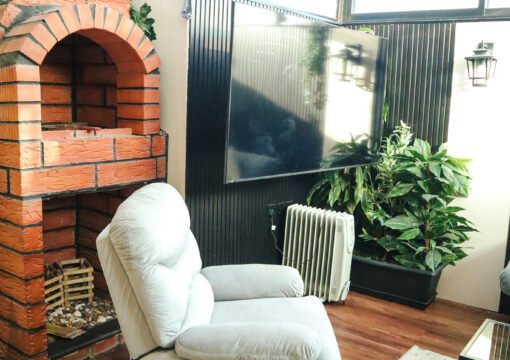 Apartment 60