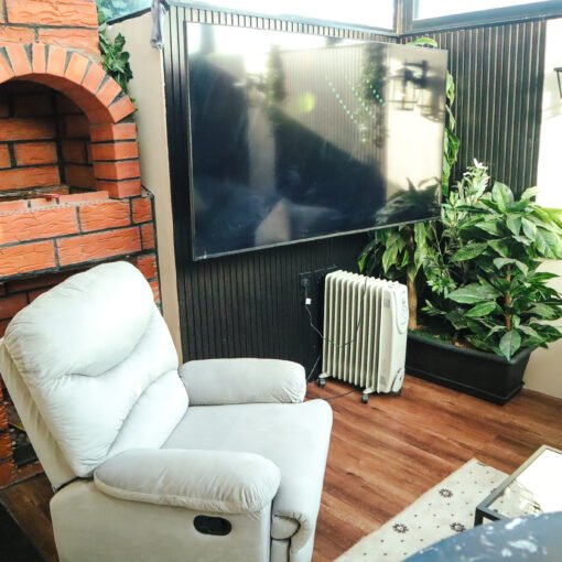 Apartment 60