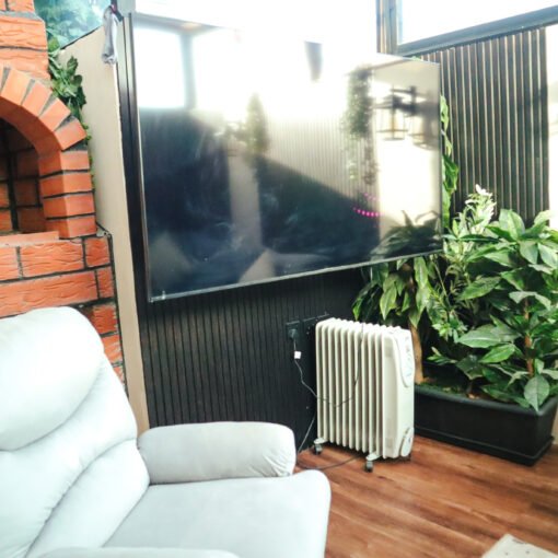 Apartment 60