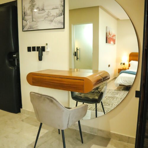 Apartment 60