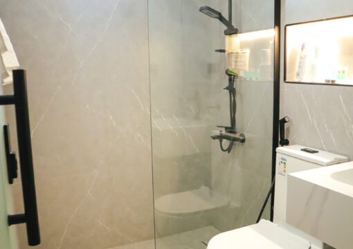 Apartment 60