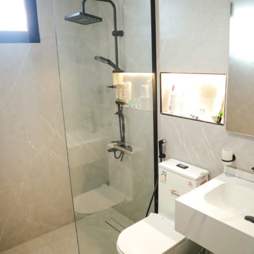 Apartment 60
