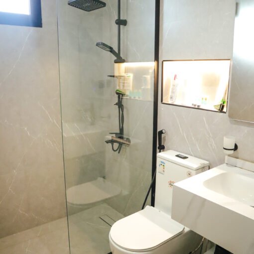 Apartment 60