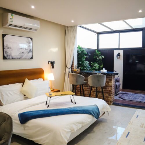 Apartment 59